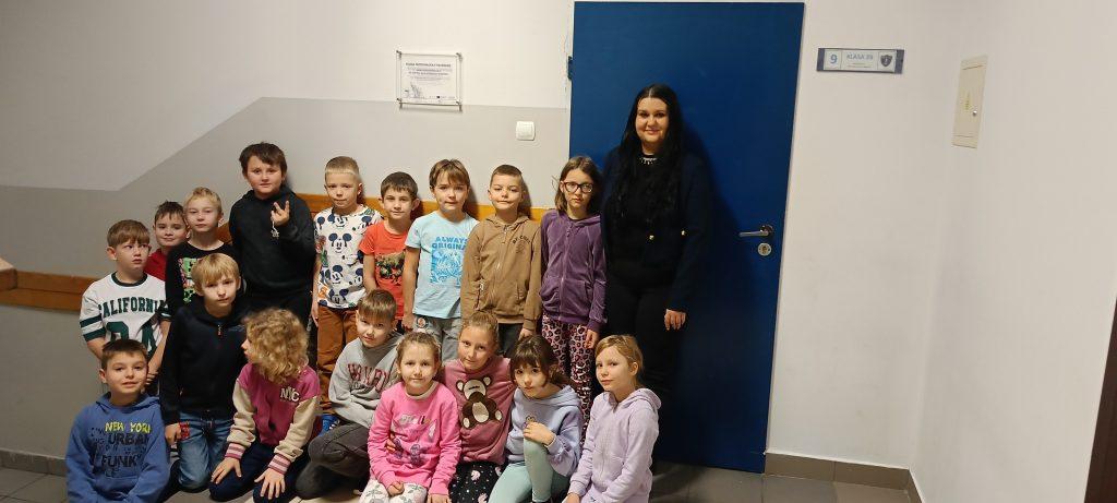 Uczniowie klasy 2b