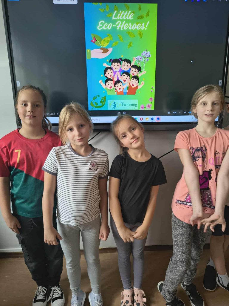 Uczniowie biorący udział w projekcie